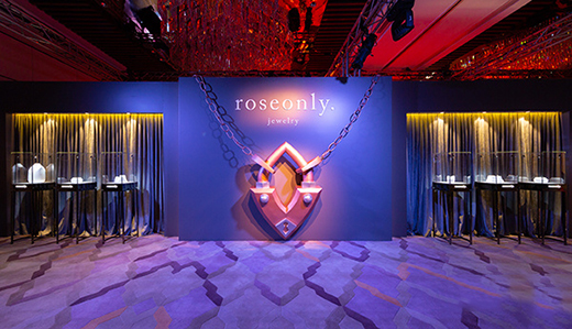 roseonly攜手知名設計師 將唯愛信念傾情呈現